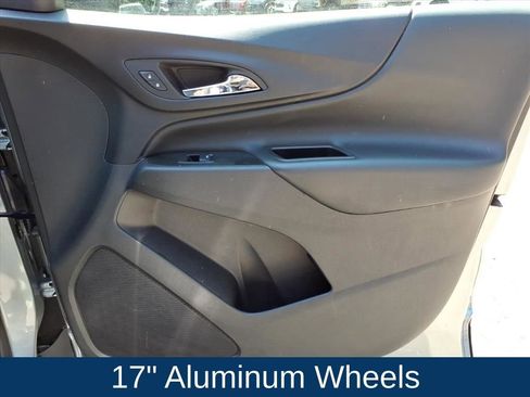 Used 2024 Chevrolet Equinox LT AWD/4WD image 23