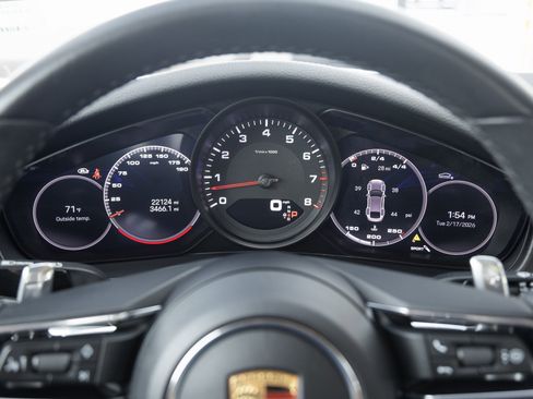 Certified 2023 Porsche Panamera 4 Platinum Edition image 14