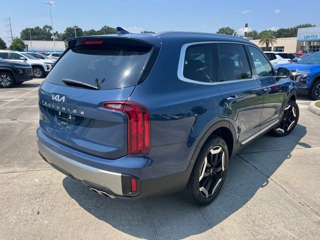 Used 2025 Kia Telluride S FWD image 6