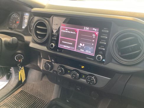 Used 2023 Toyota Tacoma SR w/ SR Convenience Package AWD/4WD image 28