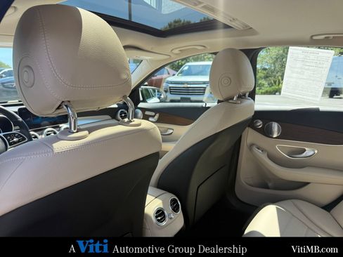 Certified 2020 Mercedes-Benz C 300 4MATIC Sedan image 21