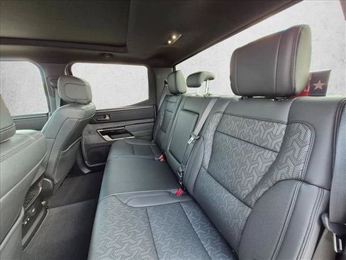 Used 2025 Toyota Tundra Limited AWD/4WD image 14