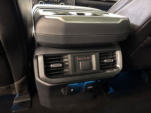 Used 2022 Ford F150 Platinum w/ Equipment Group 701A High image 31