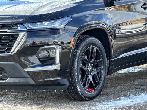 Certified 2023 Chevrolet Traverse Premier w/ Redline Edition image 7
