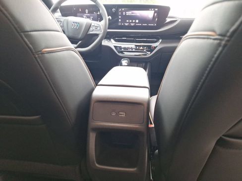 Used 2025 Buick Envista Preferred FWD image 34