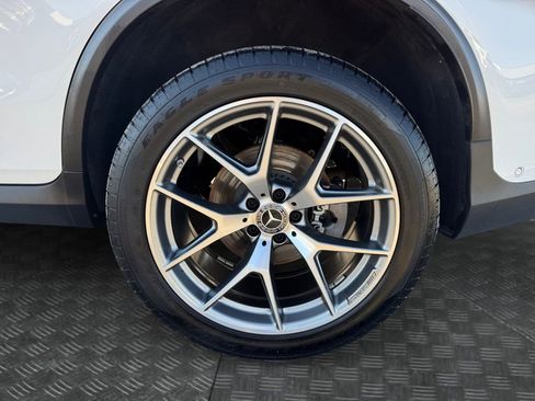 Used 2022 Mercedes-Benz GLC 300 image 17