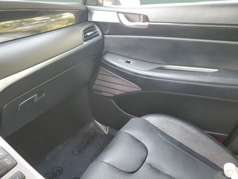 Used 2021 Hyundai Palisade Limited w/ Cargo Package FWD image 22