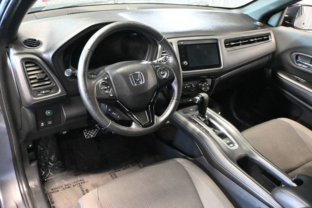 Used 2022 Honda HR-V Sport image 9