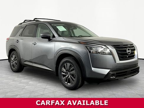 Used 2022 Nissan Pathfinder SV w/ Cargo Package AWD/4WD image 3
