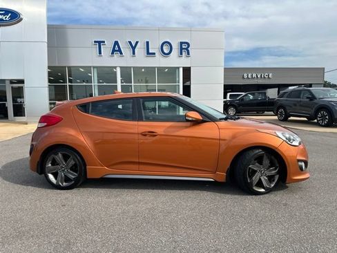 Used 2015 Hyundai Veloster Turbo FWD image 7