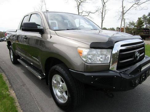 Used 2013 Toyota Tundra 4x4 Double Cab w/ TRD Off-Road Pkg image 6