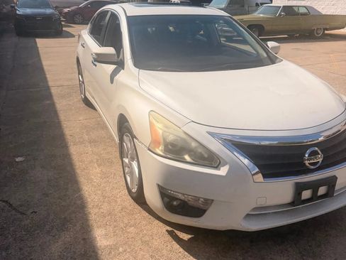 Used 2013 Nissan Altima 2.5 SV w/ 2.5SV Convenience Pkg FWD image 6