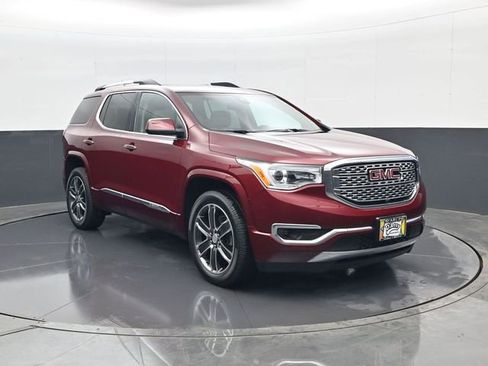 Used 2018 GMC Acadia Denali w/ Technology Package image 3