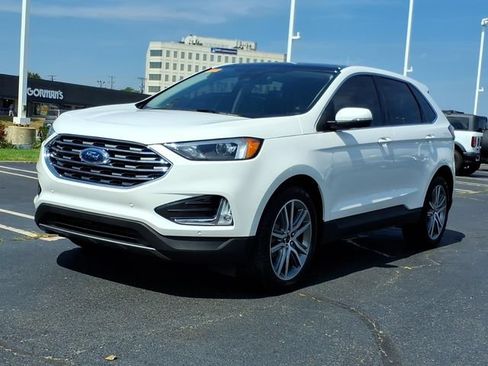 Used 2024 Ford Edge Titanium AWD/4WD image 3
