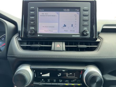 Certified 2021 Toyota RAV4 LE FWD image 17