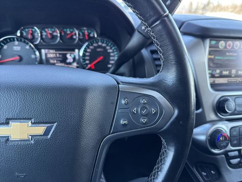 Used 2016 Chevrolet Suburban LT image 25