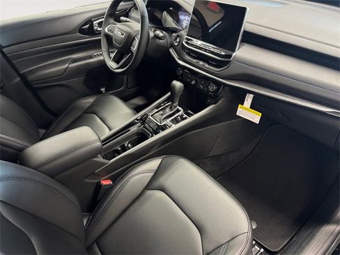 New 2026 Jeep Compass Limited image 4