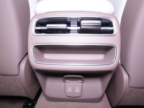 New 2026 Genesis GV70 2.5T Advanced AWD/4WD image 25