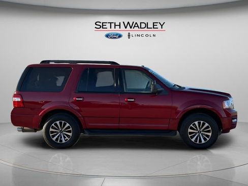Used 2017 Ford Expedition XLT image 8