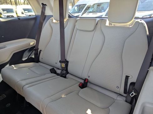 Used 2026 Kia Carnival SX Prestige image 15