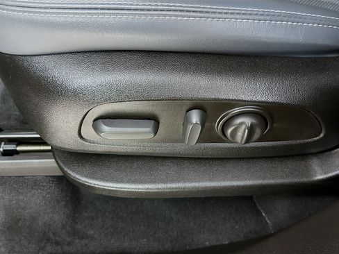 Used 2023 Buick Enclave Essence w/ Sport Touring Edition image 22