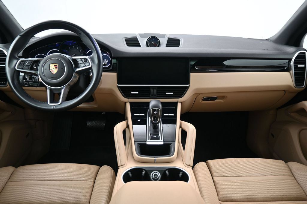 Certified 2022 Porsche Cayenne Platinum Edition AWD/4WD image 9