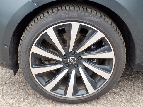 Used 2024 Land Rover Range Rover Long Wheelbase Autobiography image 6