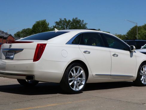 Used 2014 Cadillac XTS Premium FWD image 11