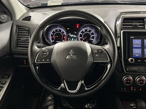 Used 2023 Mitsubishi Outlander Sport SE image 14