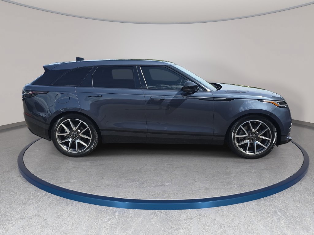 Certified 2026 Land Rover Range Rover Velar Dynamic SE AWD/4WD image 5