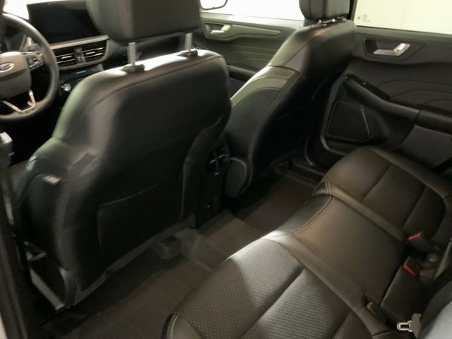 Used 2025 Ford Escape SE FWD image 30