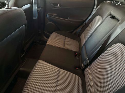 Used 2023 Hyundai Kona SE image 13