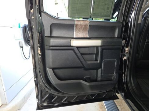 Used 2018 Ford F350 Lariat w/ Lariat Ultimate Package AWD/4WD image 32