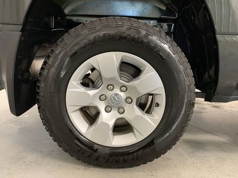 Used 2019 RAM 1500 Big Horn AWD/4WD image 11