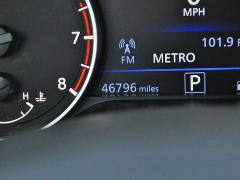 Used 2024 Nissan Altima 2.5 SV image 27