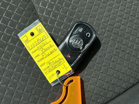 Used 2021 Buick Encore Preferred w/ Safety Package image 26