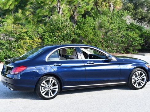 Used 2019 Mercedes-Benz C 300 4MATIC Sedan image 6