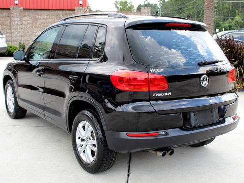 Used 2016 Volkswagen Tiguan S image 5