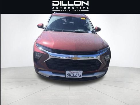 Used 2025 Chevrolet TrailBlazer LT AWD/4WD image 14