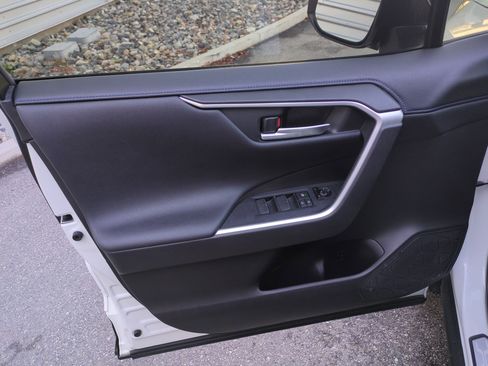 Used 2020 Toyota RAV4 XSE w/ XSE Grade Weather Package image 12