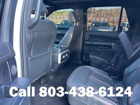 Used 2023 Ford Expedition Limited image 11