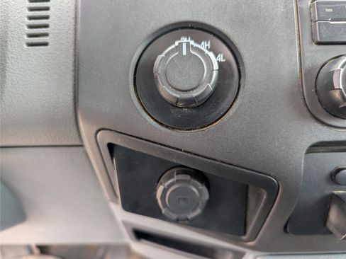 Used 2014 Ford F450 XL w/ Power Equipment Group image 14