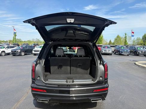 Used 2022 Cadillac XT6 Sport AWD/4WD image 17