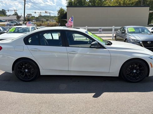 Used 2018 BMW 320i xDrive Sedan w/ Convenience Package AWD/4WD image 6