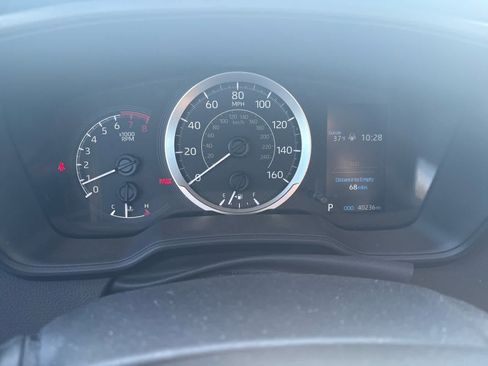 Used 2022 Toyota Corolla LE image 10