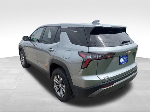 Used 2026 Chevrolet Equinox LT FWD image 12