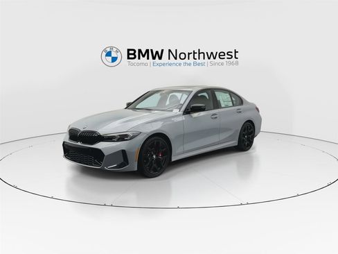 New 2026 BMW 330i xDrive Sedan w/ M Sport Package image 9