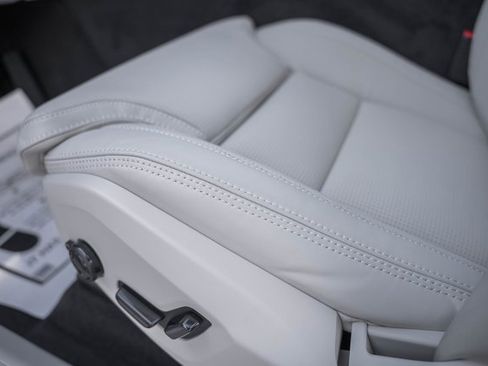 New 2026 Volvo XC60 B5 Ultra w/ Protection Package Premier image 34