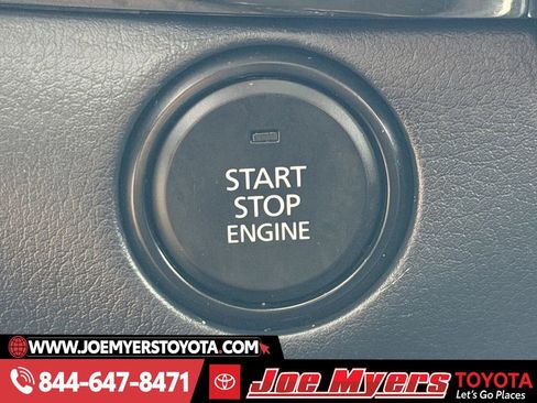 Used 2025 MAZDA CX-30 AWD 2.5 S w/ Preferred Package image 22