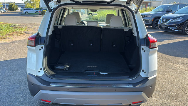 Certified 2023 Nissan Rogue SV w/ SV Premium B Package AWD/4WD image 27